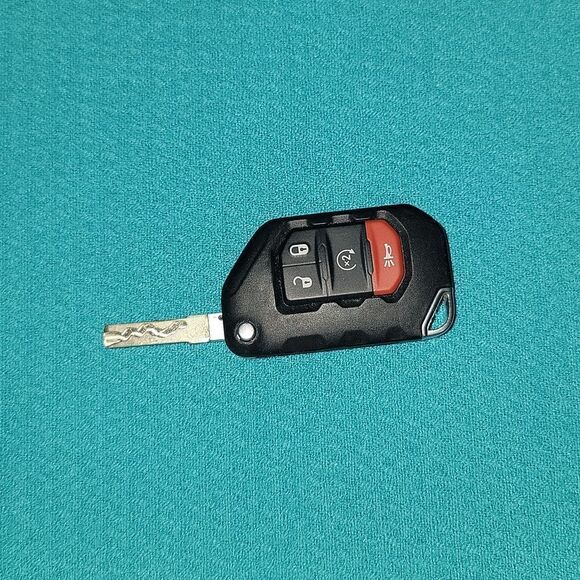 Factory OEM Jeep 4 Button Flip Key Keyfob with Key Remote Transmitter 2018-2021 - Picture 2 of 8